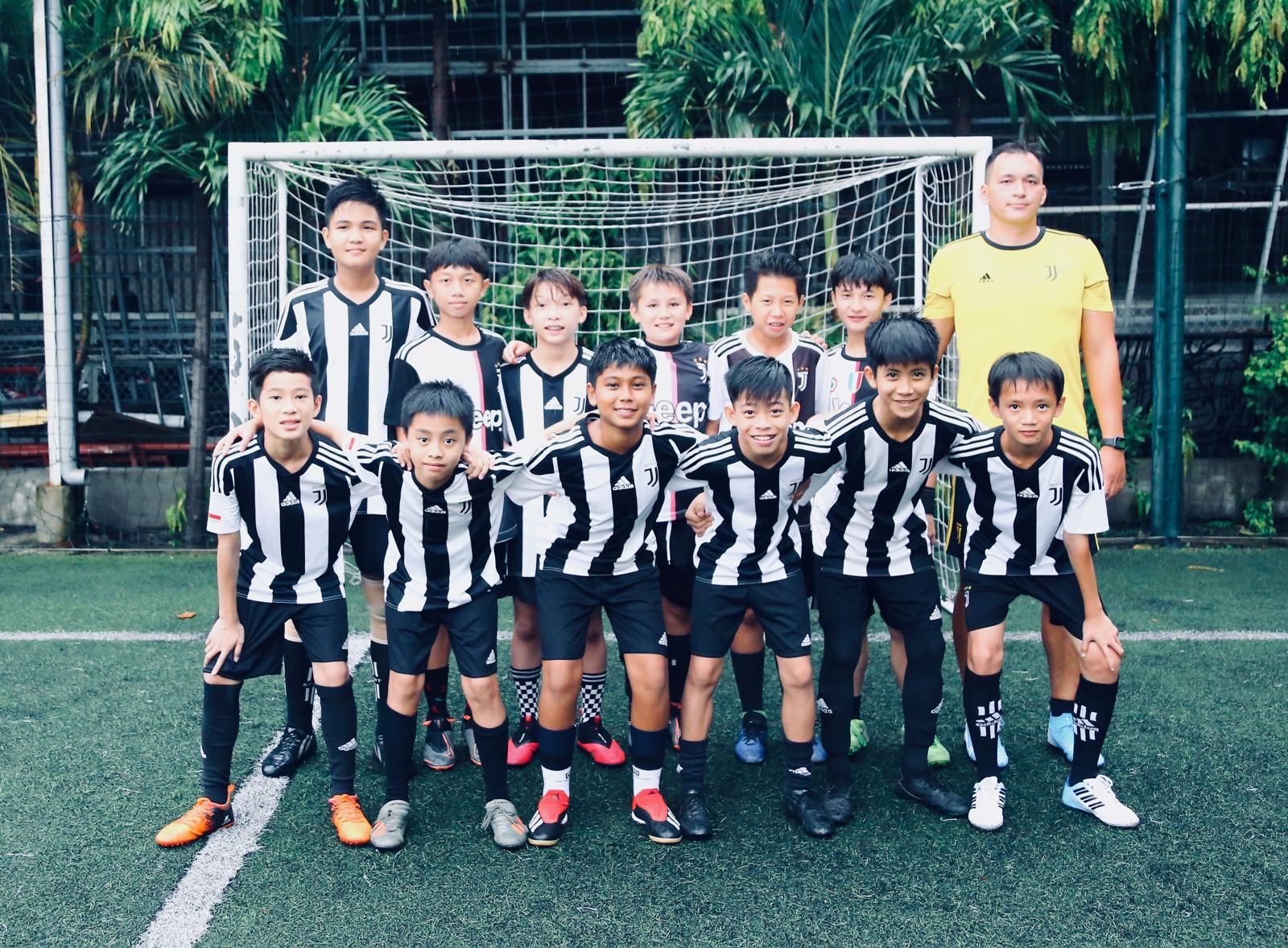 Team photo with coach